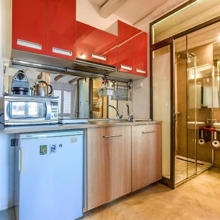 Apartamento En La Plaza De Lavapies Para 4 Personas Madrid Bagian luar foto