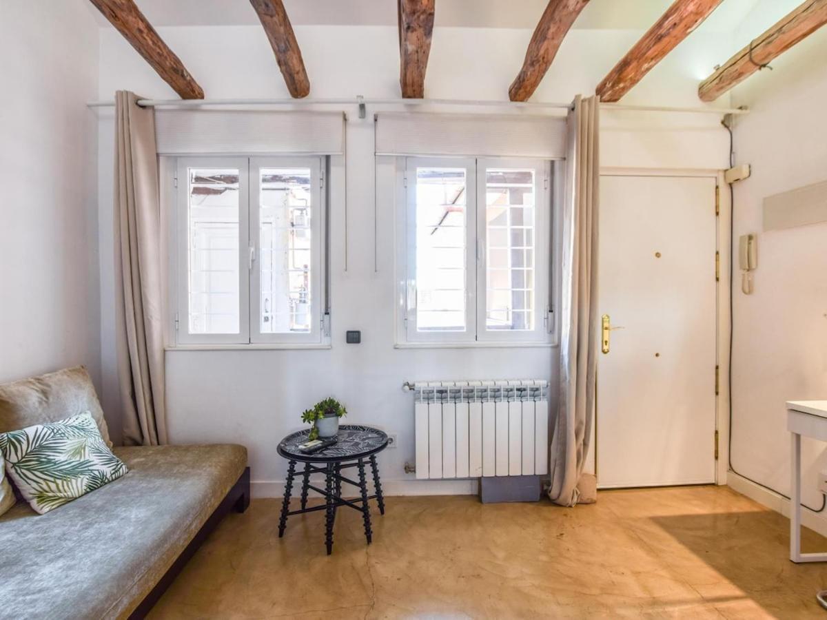 Apartamento En La Plaza De Lavapies Para 4 Personas Madrid Bagian luar foto