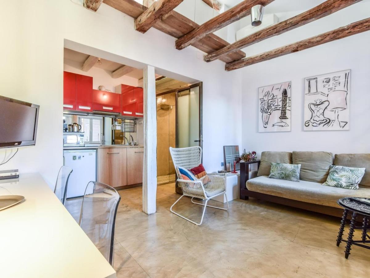 Apartamento En La Plaza De Lavapies Para 4 Personas Madrid Bagian luar foto