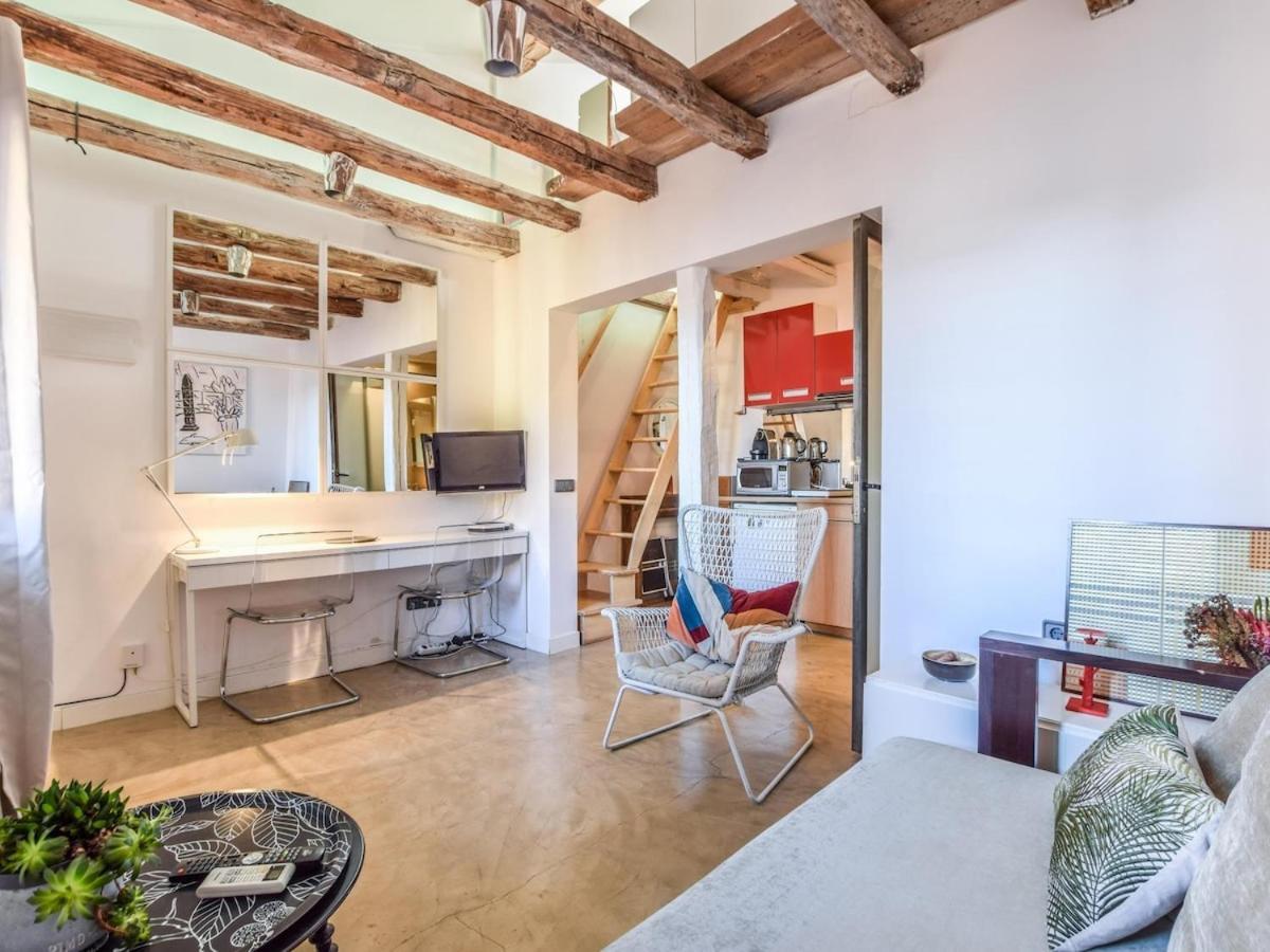 Apartamento En La Plaza De Lavapies Para 4 Personas Madrid Bagian luar foto