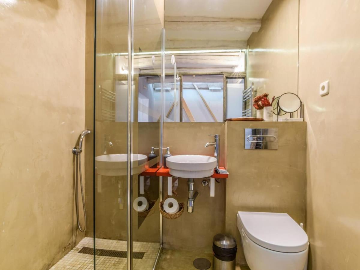 Apartamento En La Plaza De Lavapies Para 4 Personas Madrid Bagian luar foto