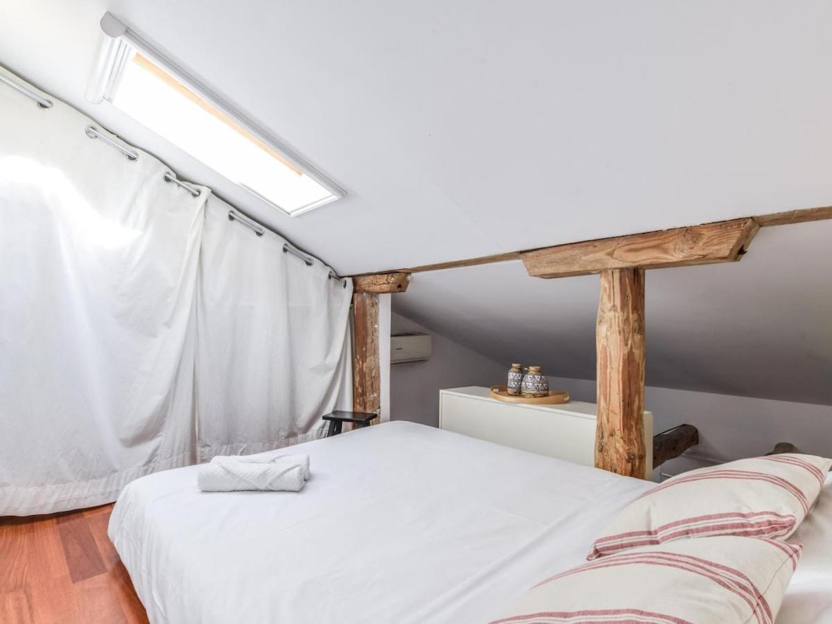Apartamento En La Plaza De Lavapies Para 4 Personas Madrid Bagian luar foto