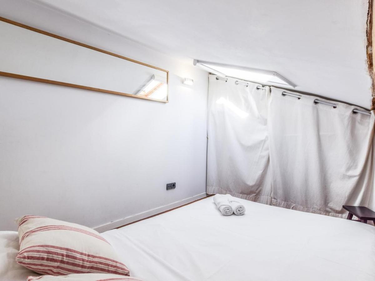 Apartamento En La Plaza De Lavapies Para 4 Personas Madrid Bagian luar foto